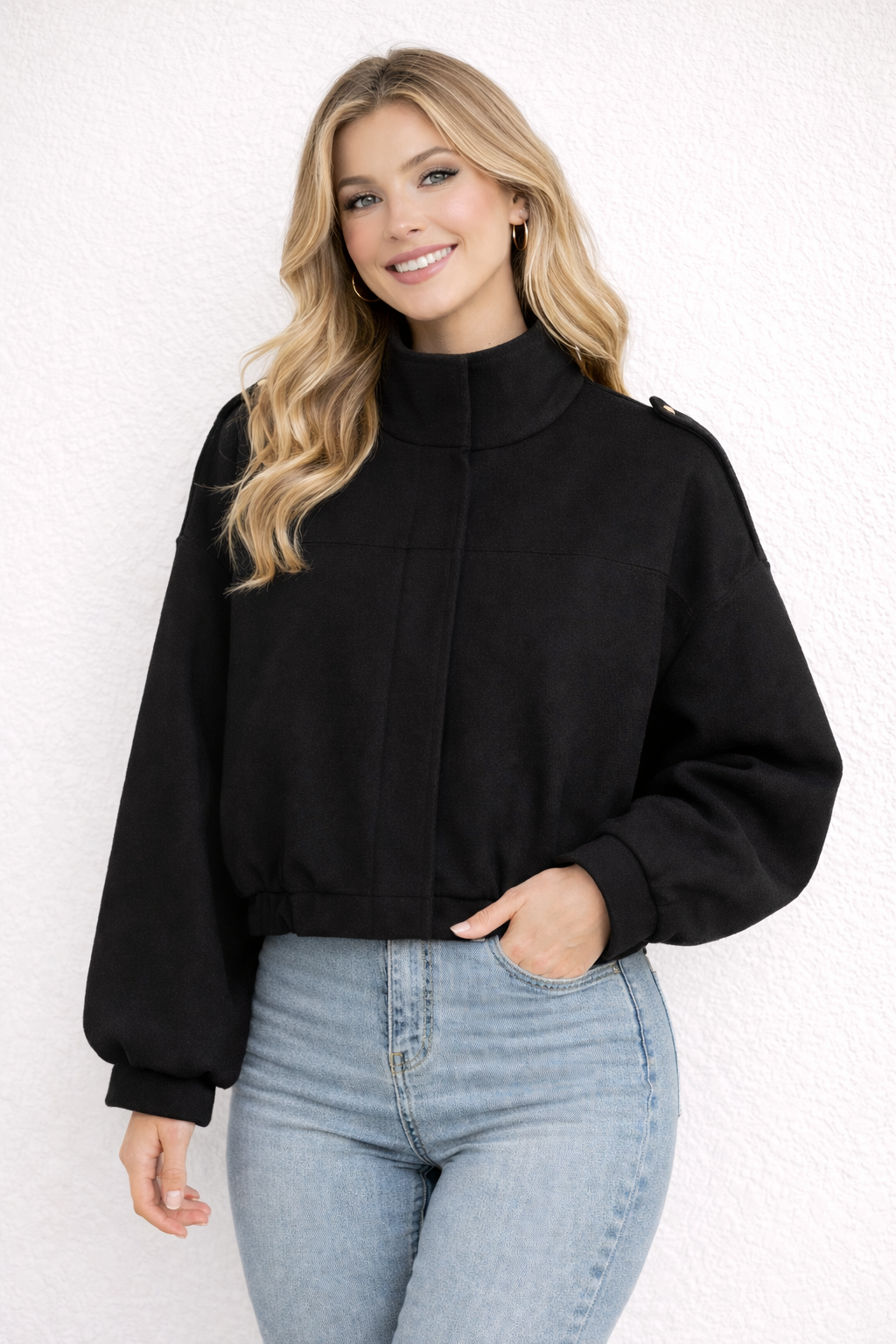 Women's Bomber Jacket with Lapel, Long Sleeves and Zipper in Suede, High Street Style, Short Jackets for Running, Coats and Outerwear