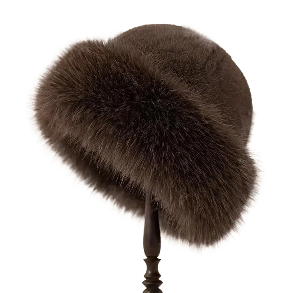 Women's winter hat made of thick, warm, and soft plush, Mongolian style, for cold and snowy weather