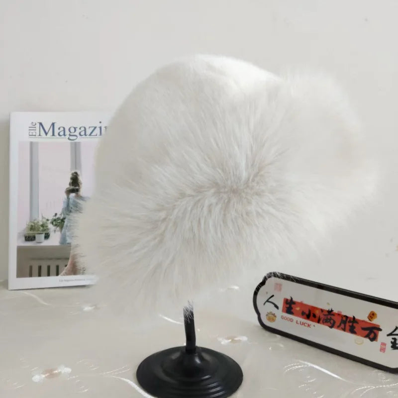 Women's winter hat made of thick, warm, and soft plush, Mongolian style, for cold and snowy weather