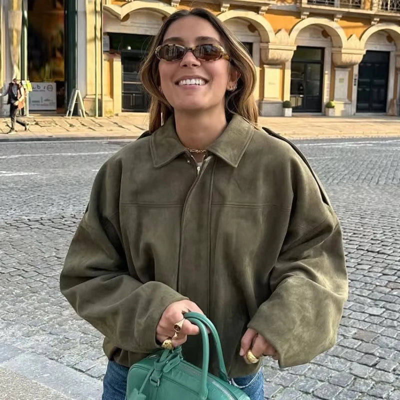 Women's Bomber Jacket with Lapel, Long Sleeves and Zipper in Suede, High Street Style, Short Jackets for Running, Coats and Outerwear