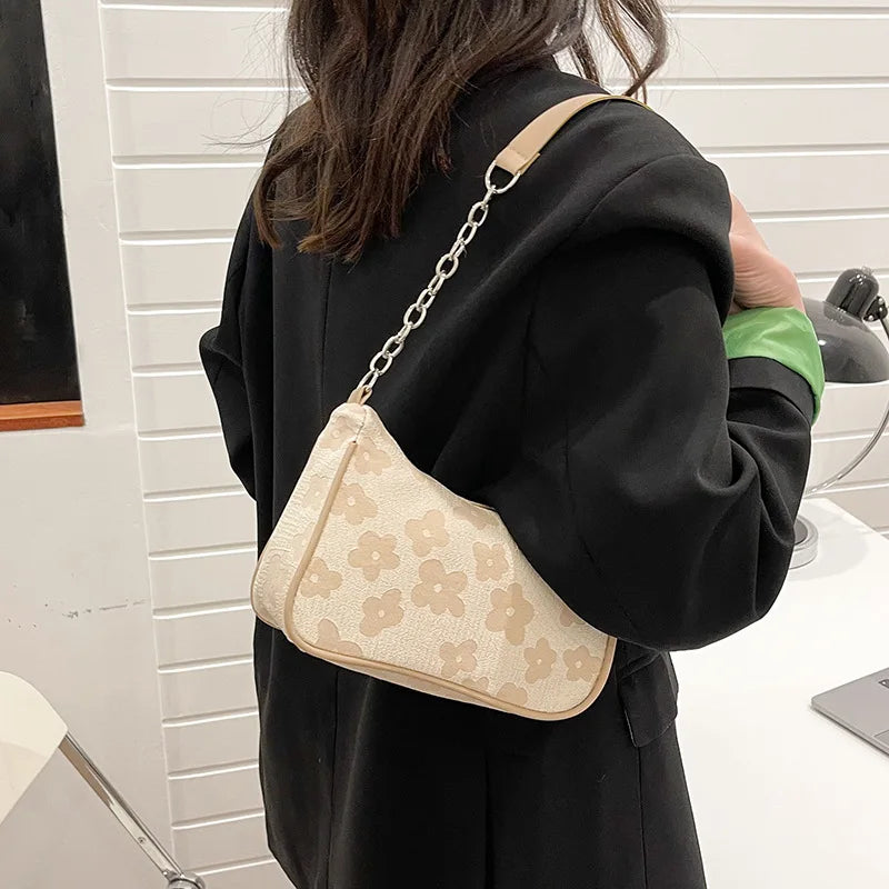 Luxury shoulder bag for women