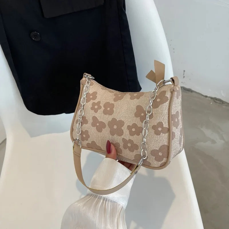 Luxury shoulder bag for women