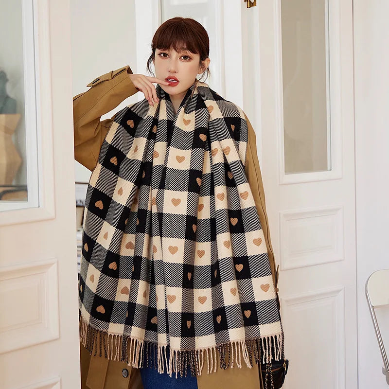 Comfortable women's heart-shaped scarf for autumn and winter