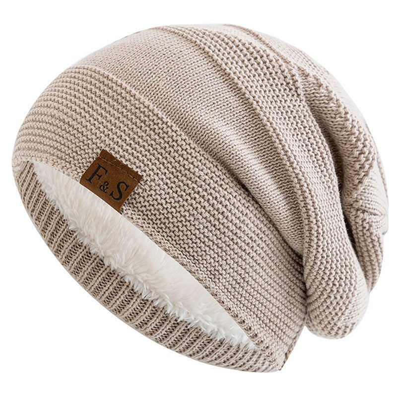 New loose-fitting winter hats with faux fur details, warm and casual knit hats for women